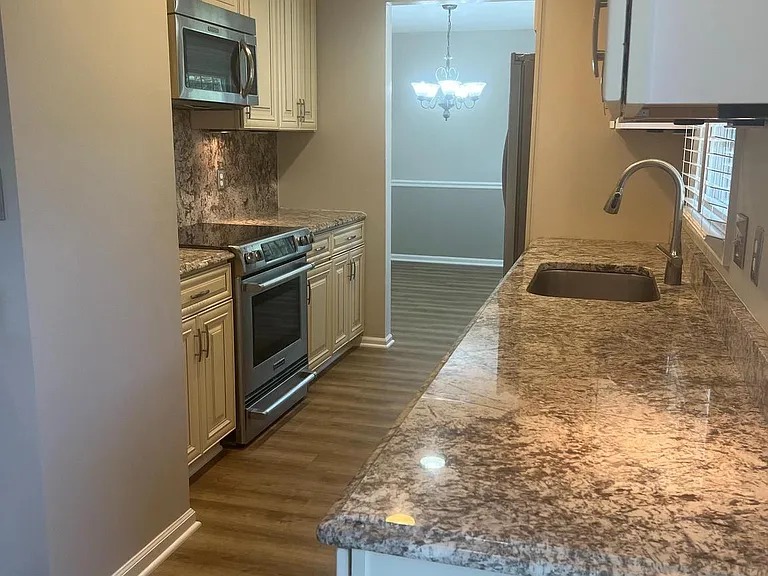 6531 Palisades Dr — Photo 8