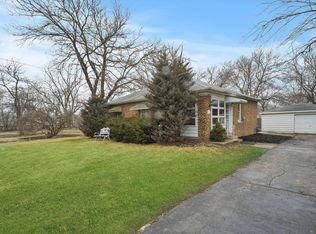 830 Coales Rd, Chicago Heights, IL 60411