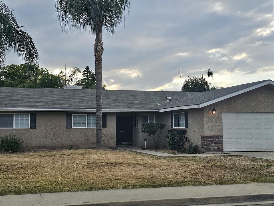 1st image of 3211 S Vickie Court
