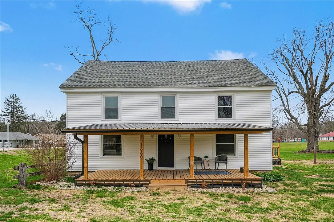 1660 Sample Rd photo 1