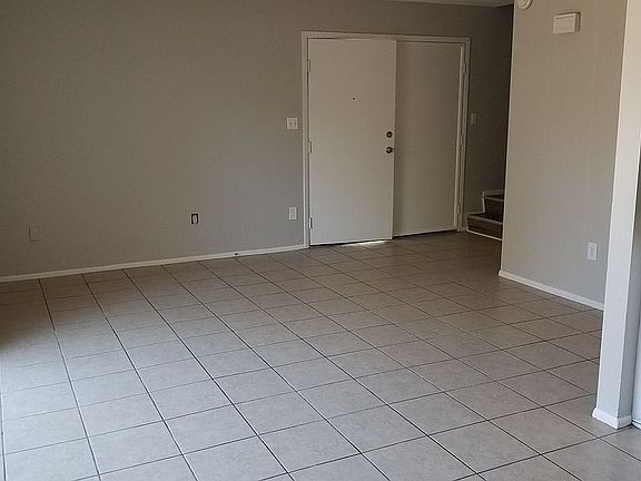 4th image of 5911 W Golden Ln