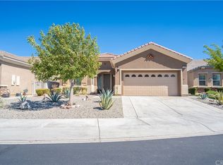 10361 Glen Oaks Ln, Apple Valley, CA 92308