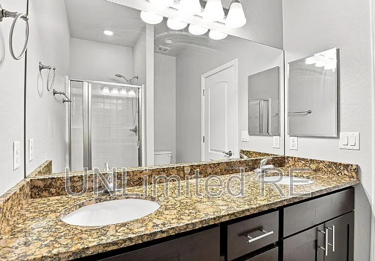2520 W Pikes Peak Dr — Photo 30