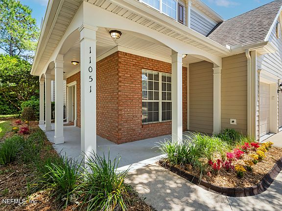 3rd image of 11051 CASTLEMAIN Circle E