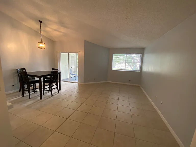9899 Westview Dr #527 — Photo 5