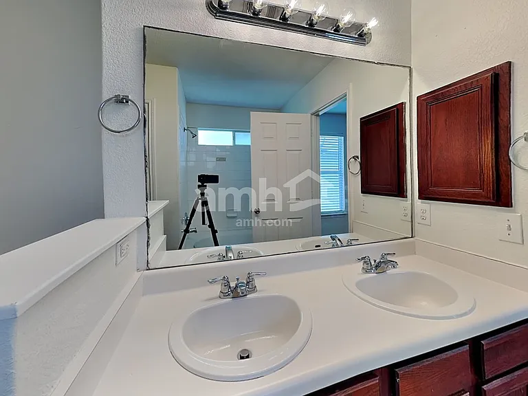 455 Dolly Dr — Photo 11