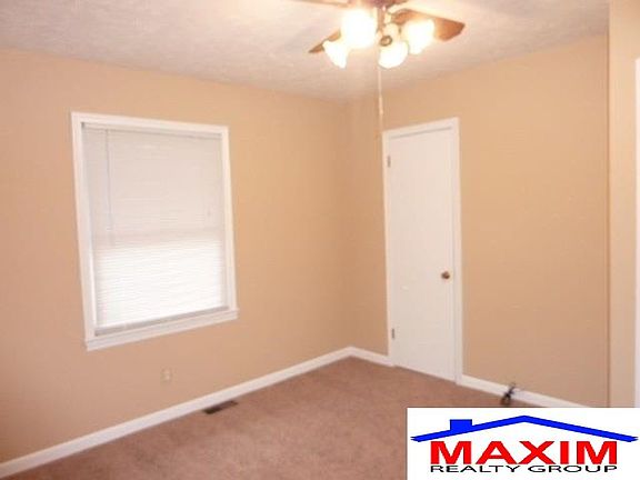 5th image of 10909 Leavenworth St