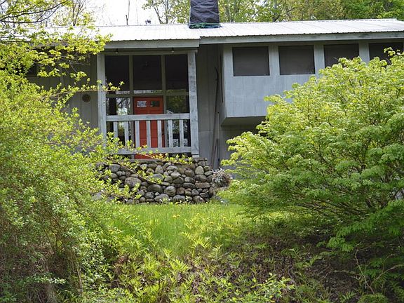 3rd image of 1 Hillcrest Dr