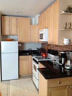 3rd image of 22 E 93rd St APT 1