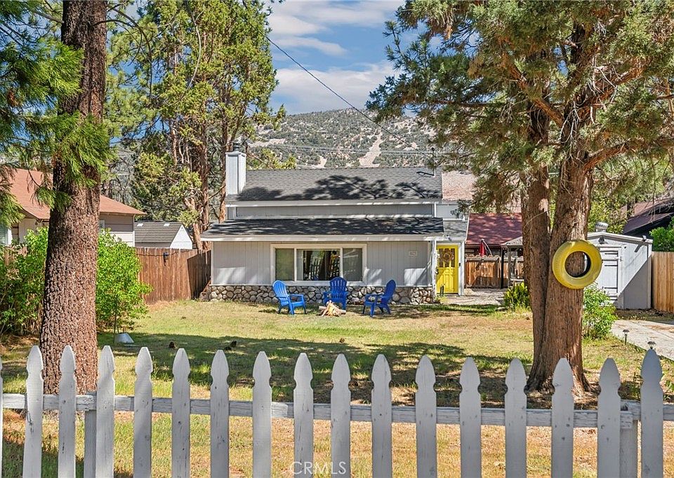 1st image of 513 E Meadow Ln