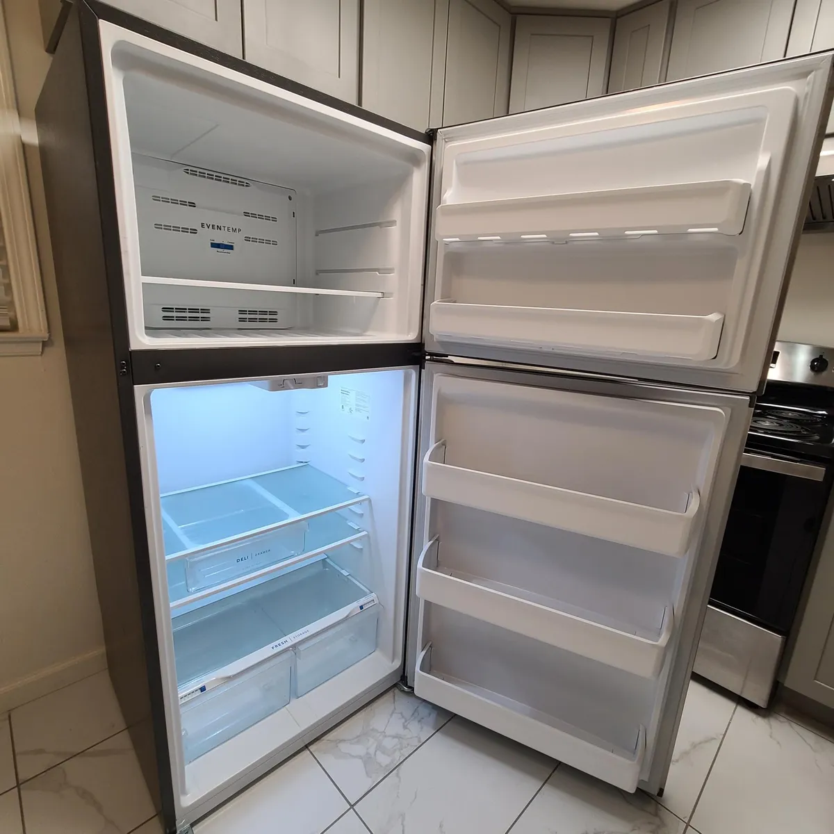 Brand New 18 CF Fridge - 3531 Alden Way #8