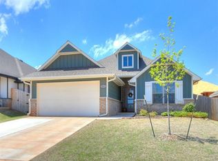 2821 Hazel Holw, Moore, OK 73160