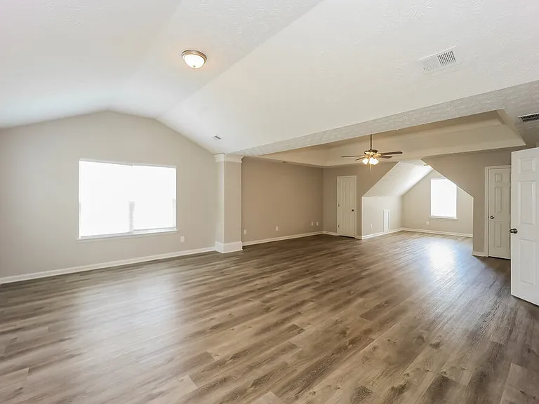 357 Cobblestone Ct — Photo 6