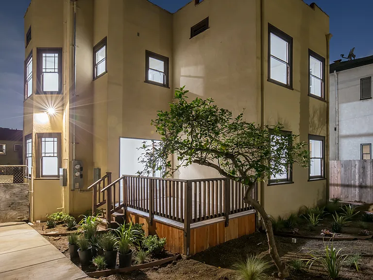 4439 Clarissa Ave — Photo 9