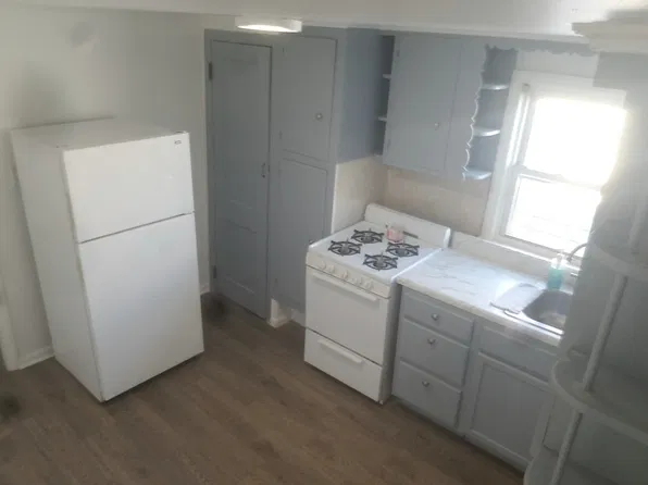 626 Roosevelt Ave APT 3, Carteret, NJ 07008