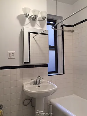 Rented by City Connections Realty | media 17