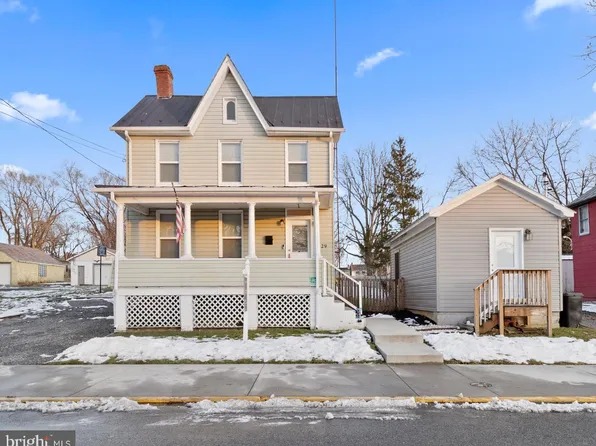 529 N High St, Martinsburg, WV 25404