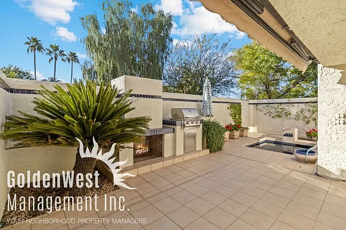 2441 E Rancho Dr — Photo 23