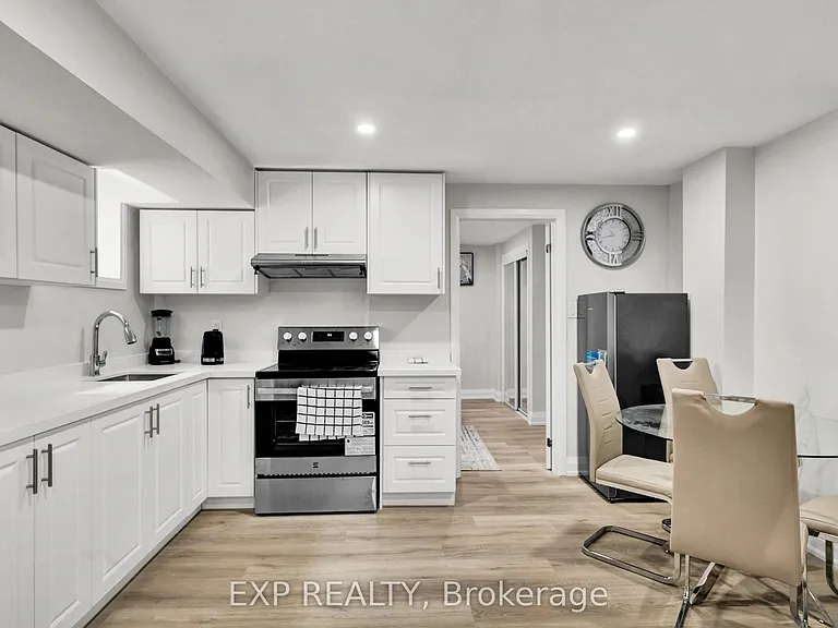448 Dougall Ave #B — Photo 7