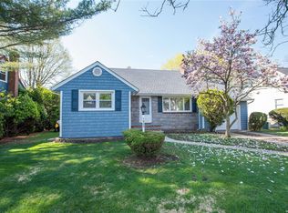 1832 Elsie Ave, Merrick, NY 11566