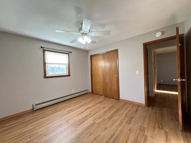 1722 Hamblin Ct — Photo 10