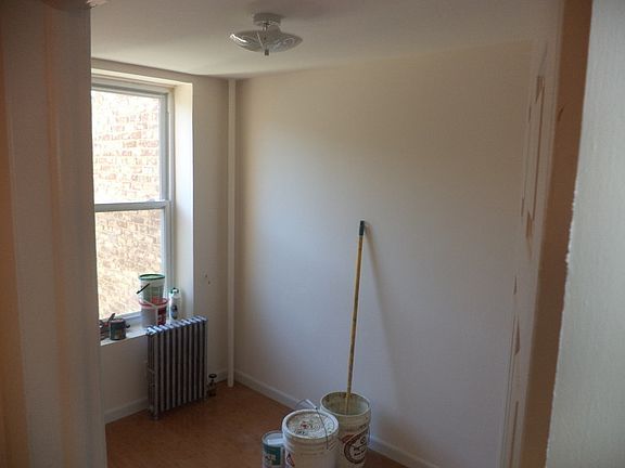 3rd image of 289 Columbia St APT 3