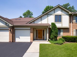 960 Ivy Ln APT C, Deerfield, IL 60015