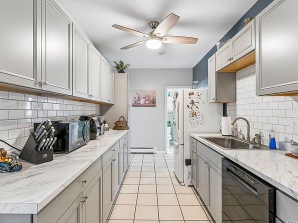 487 Mastic Rd