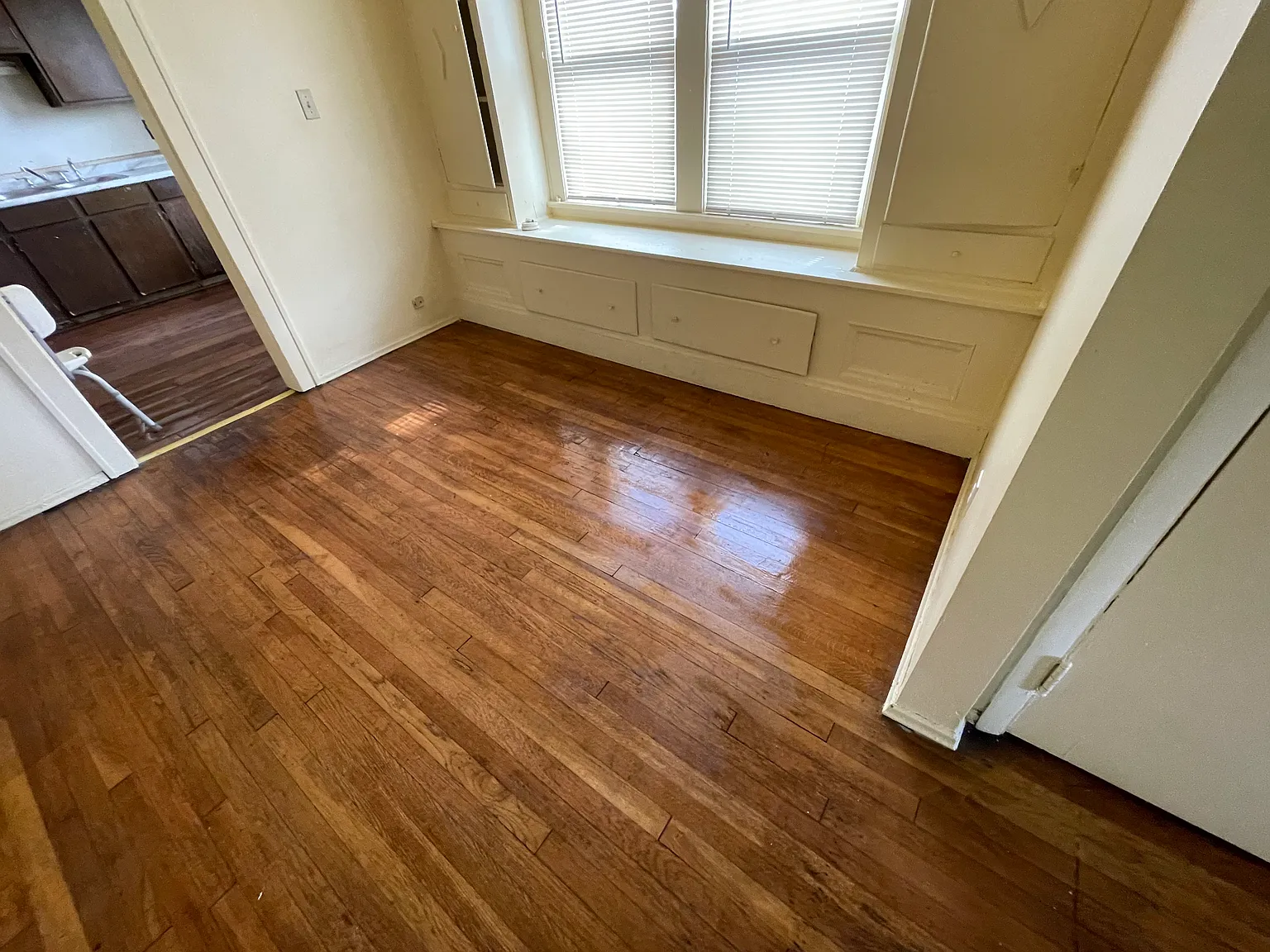 2 bed, 1962 sqft, $775 — Photo 3