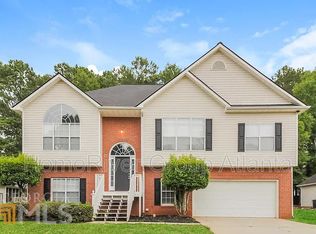 12230 Crestwood Ct, Fayetteville, GA