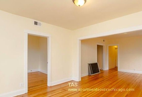 5th image of 1522 N Kedzie Ave APT 2