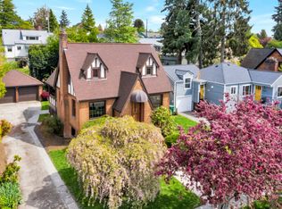 12038 1st Ave NW, Seattle, WA 98177