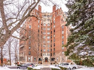 800 W Ferry St APT 11A, Buffalo, NY 14222