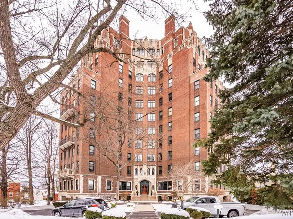 800 W Ferry St APT 11A, Buffalo, NY 14222