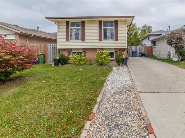 3152 Conservation Dr, Windsor, ON N8W 5B9