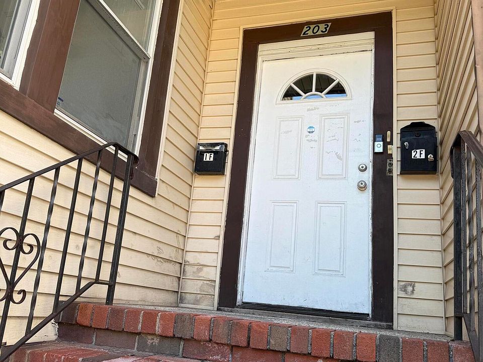 2nd image of 203 Corson Ave