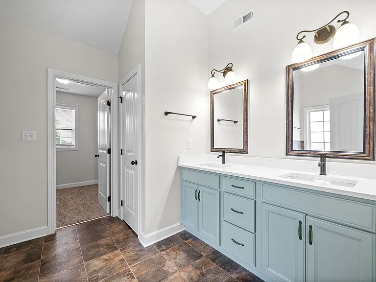 1282 Eagles View Dr — Photo 24