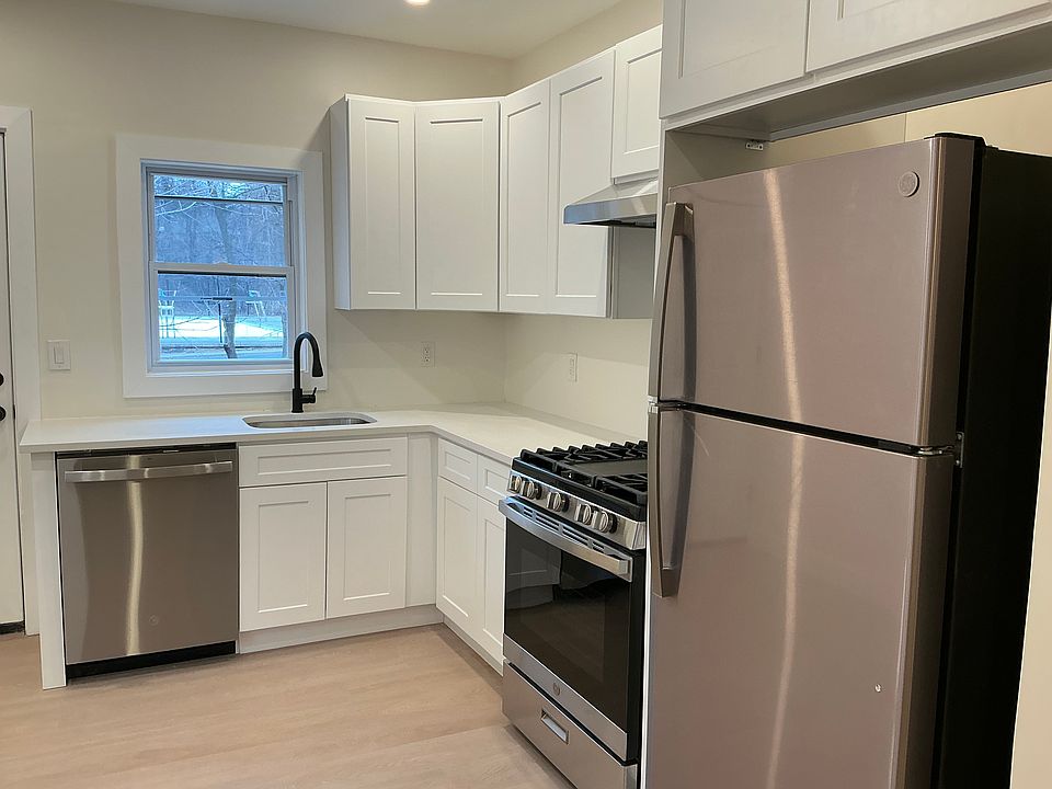 1st image of 51 Tyler St Unit 2