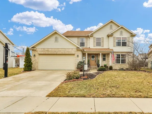 2109 Emerald Dr, Champaign, IL 61822