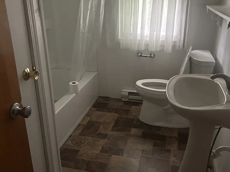 14180 N Territorial Rd #1 — Photo 4