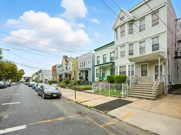 41 Stevens Avenue image 3 of 6