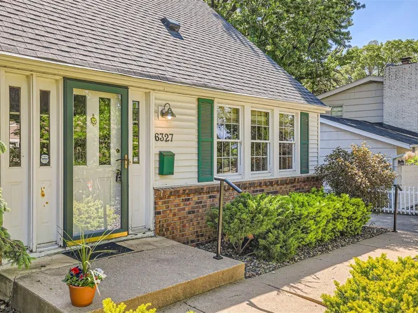 6327 Warren Ave S, Minneapolis, MN 55439