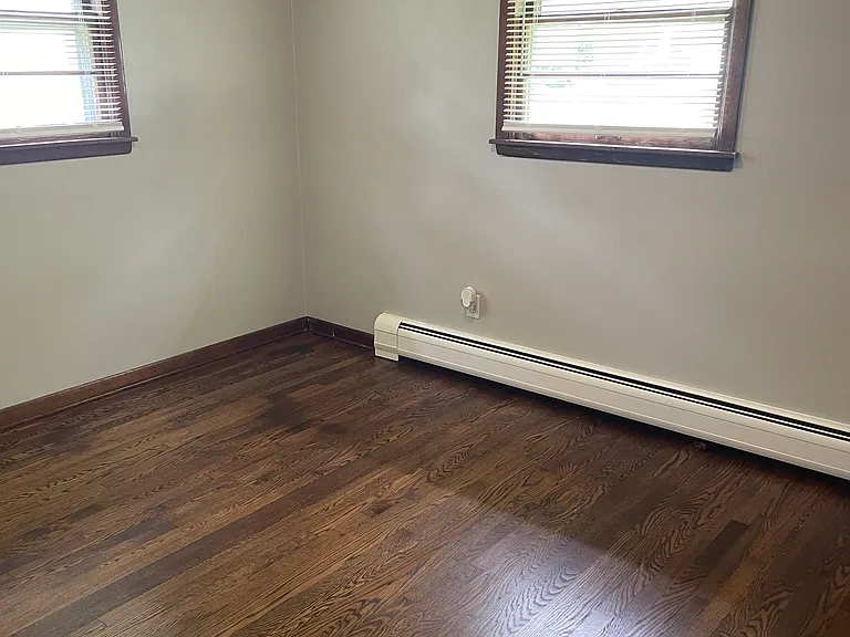 2900 Elisha Ave #B — Photo 7