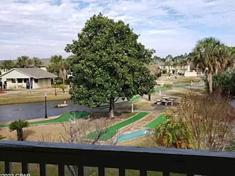 111 Linda Marie Ln — Photo 30