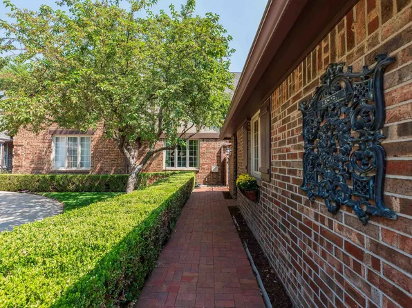640 N Rock Rd Unit 2, Wichita, KS 67206