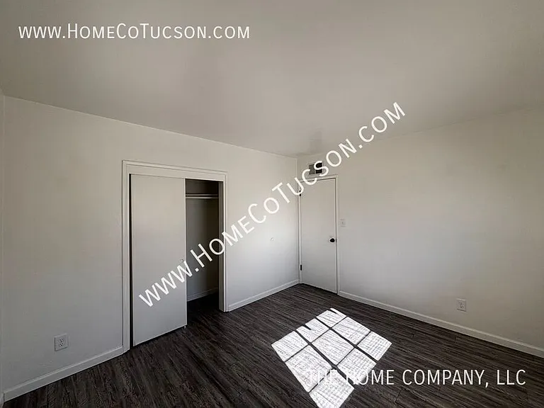 833 W Jacinto St — Photo 28