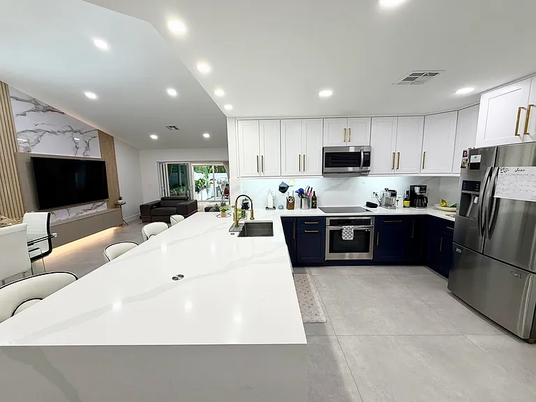 4929 W Lakes Dr — Photo 3