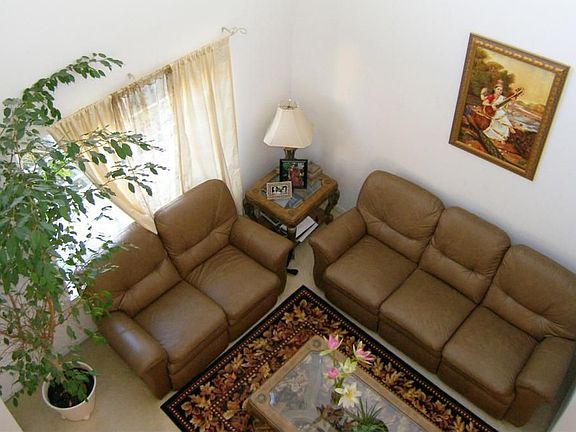 3rd image of 335 Thornwood Way Unit E