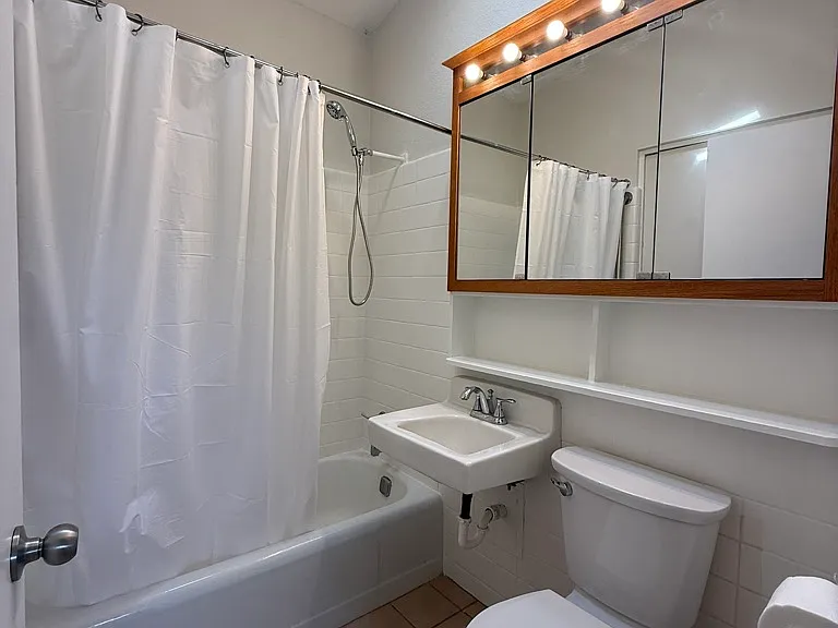 1207 Kingston Dr — Photo 9