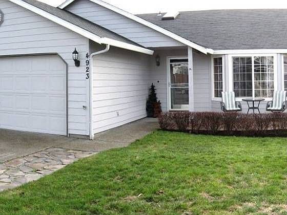 1st image of 4923 NE 55th St